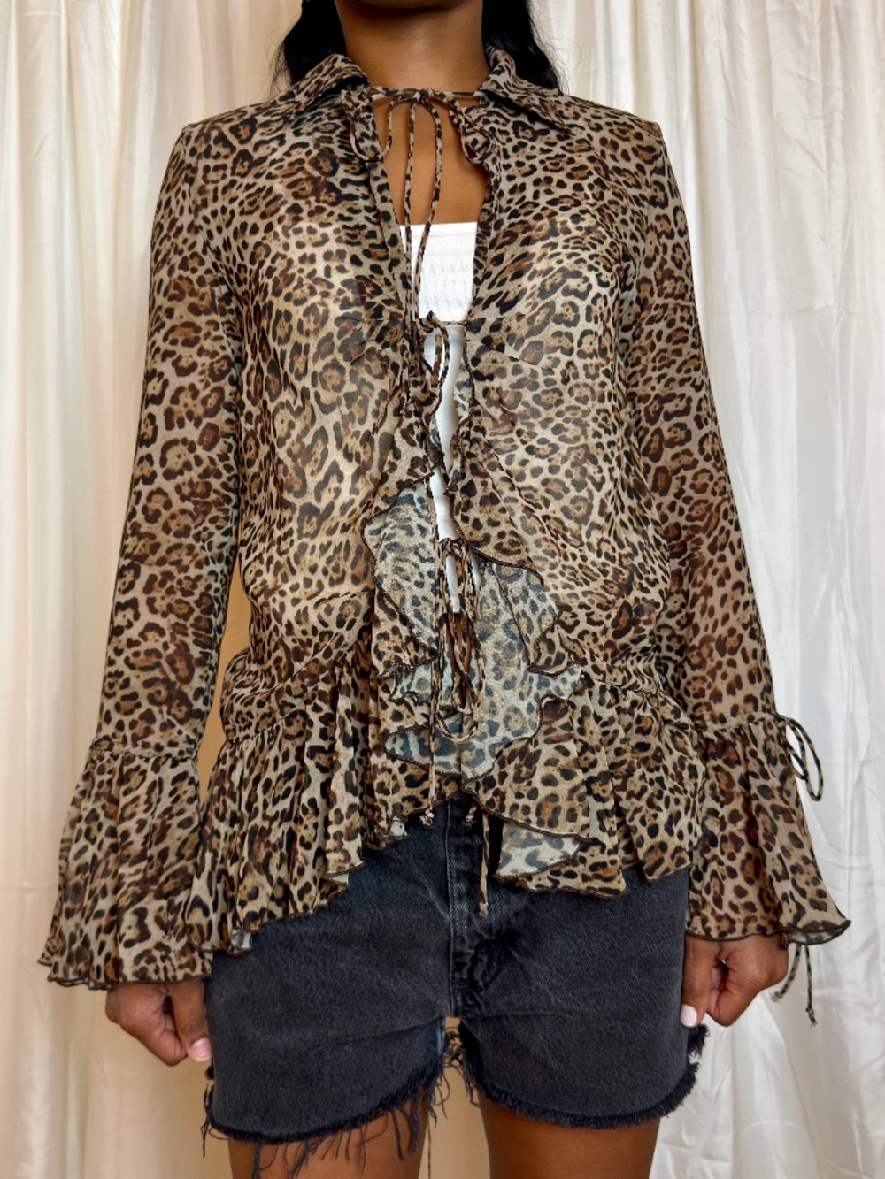 SOLD Zara Leopard Print Ruffle Blouse - Picture 2 of 2